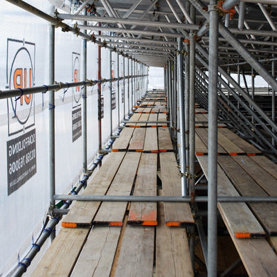 Custom Printed Scaffold Sheeting protecting a scaffold structure